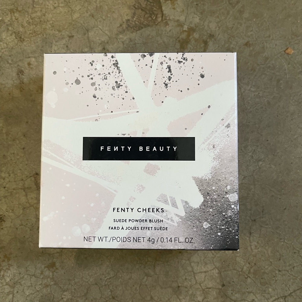 Fenty Beauty High-Impact Powder in Black Packaging